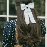 THE MINT GREEN LINEN CLASSIC BOW