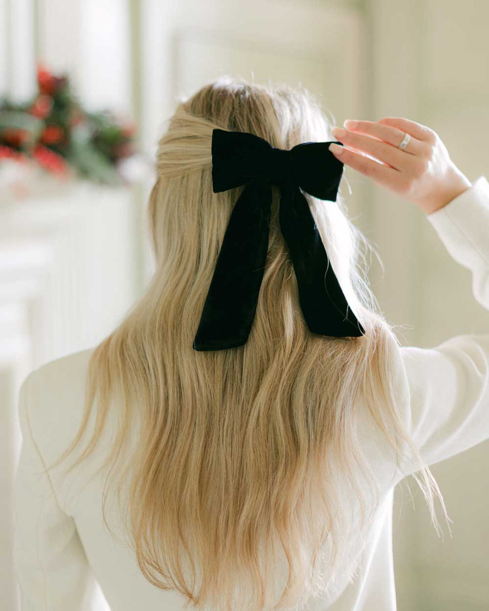 THE BLACK VELVET CLASSIC BOW – Clementine & Mint THE BLACK VELVET CLASSIC BOW – Clementine & Mint