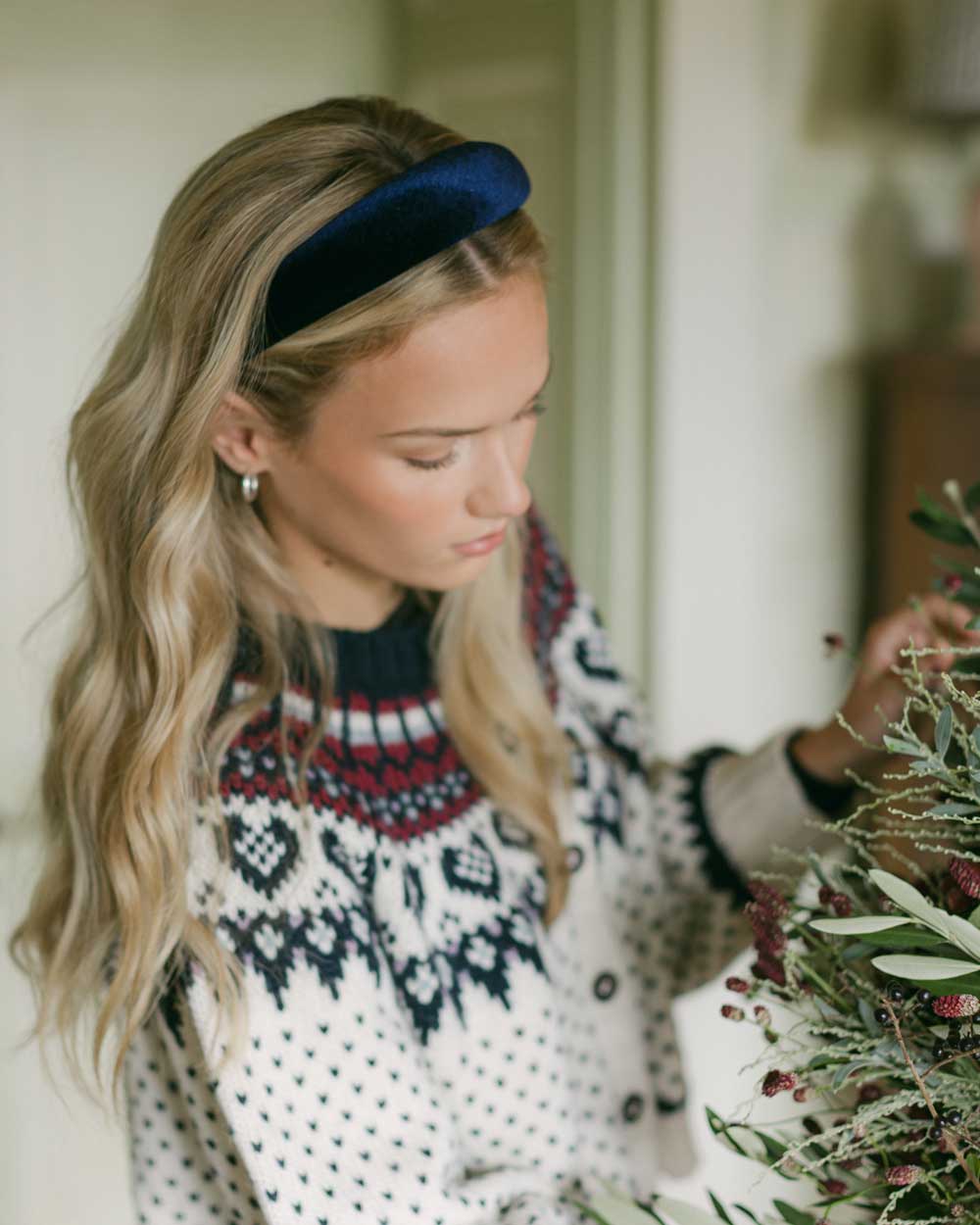 Navy blue velvet headband with white cotton braid
