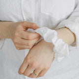 THE WHITE LINEN SCRUNCHIE