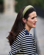 Load image into Gallery viewer, THE KHAKI SLIM HEADBAND
