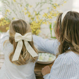 THE YELLOW LINEN CHILDREN'S BOW