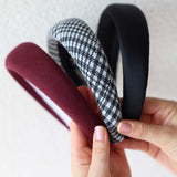 THE BLACK AND WHITE CHECK HEADBAND