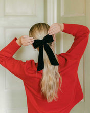 Load image into Gallery viewer, THE BLACK VELVET CLASSIC BOW
