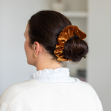 THE CINNAMON VELVET SCRUNCHIE