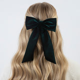 THE FOREST GREEN VELVET CLASSIC BOW