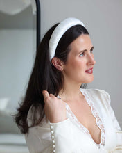 Load image into Gallery viewer, THE IVORY SATIN WRAP HEADBAND
