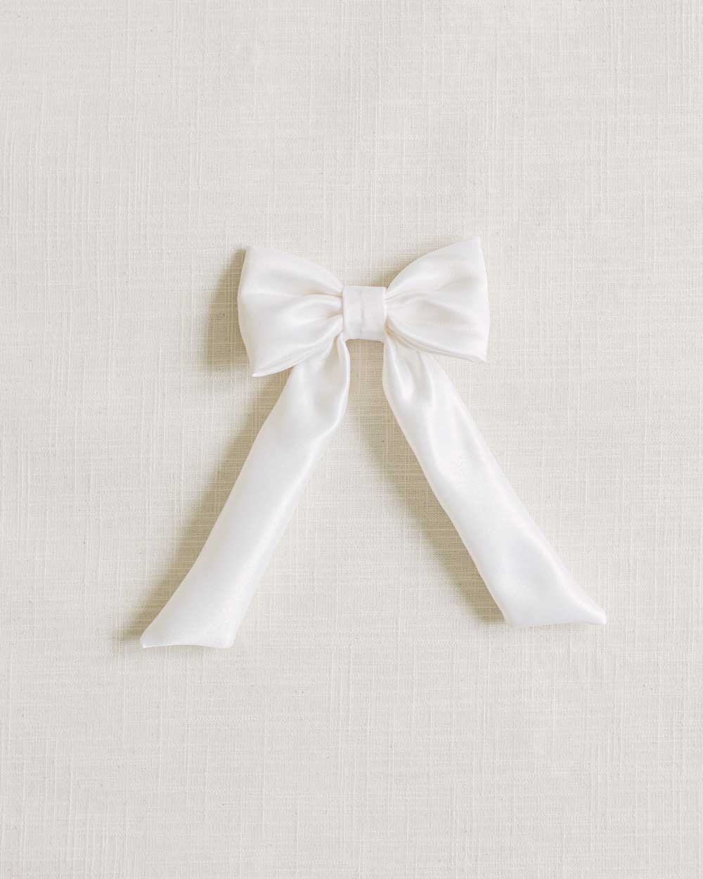 THE IVORY SATIN CHILDREN'S BOW