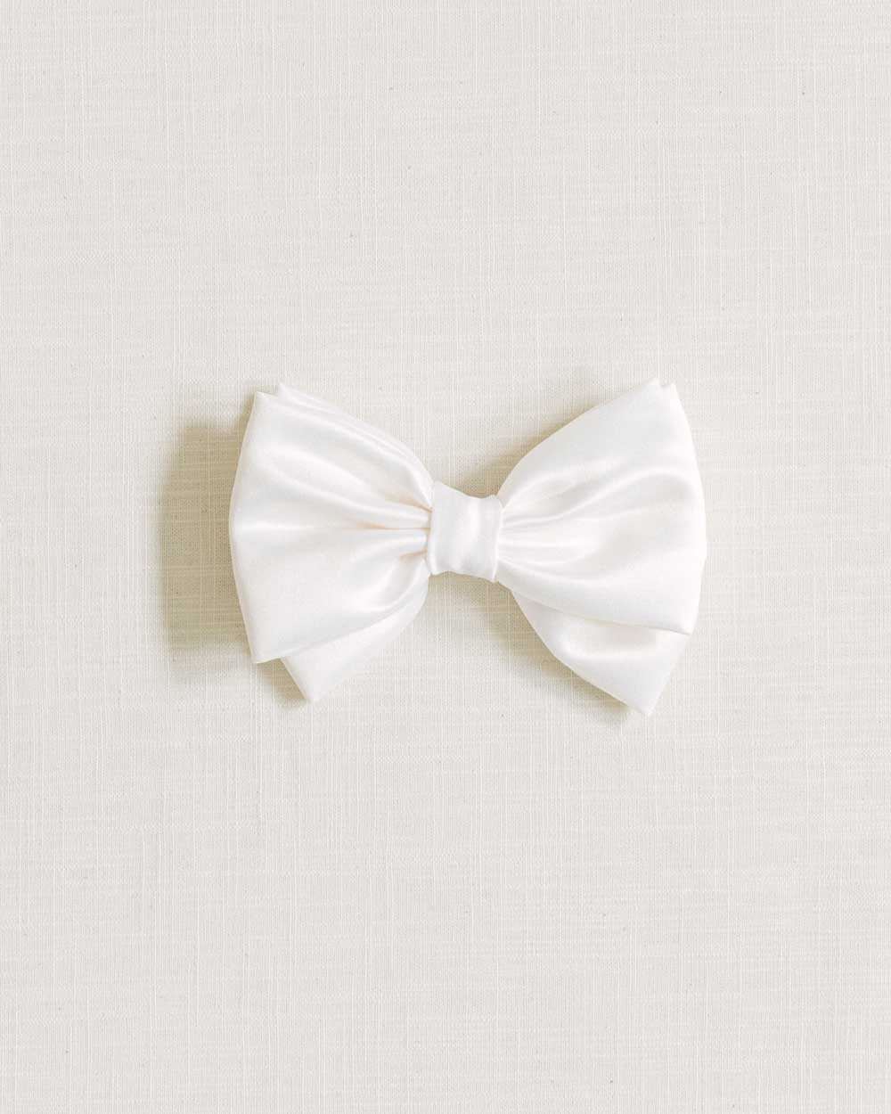 THE IVORY SATIN LUXE BOW