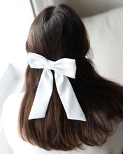 Load image into Gallery viewer, THE IVORY SATIN CLASSIC BOW
