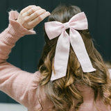 THE LIGHT PINK CLASSIC BOW