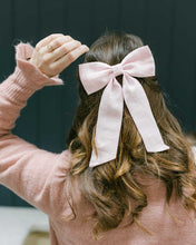 Load image into Gallery viewer, THE LIGHT PINK CLASSIC BOW

