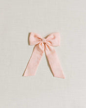 Load image into Gallery viewer, THE PEACH LINEN CLASSIC BOW
