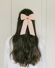 Load image into Gallery viewer, THE PEACH LINEN CLASSIC BOW
