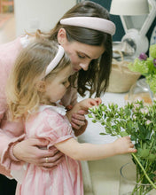 Load image into Gallery viewer, THE LIGHT PINK LINEN HEADBAND
