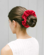 Load image into Gallery viewer, THE RED LINEN SCRUNCHIE
