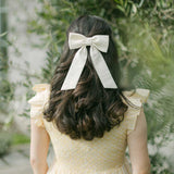 THE LIGHT YELLOW LINEN CLASSIC BOW