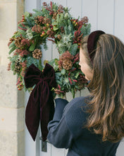 Load image into Gallery viewer, THE BURGUNDY VELVET MAXI BOW
