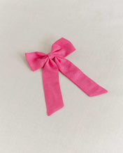 Load image into Gallery viewer, THE HOT PINK LINEN CLASSIC BOW
