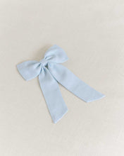 Load image into Gallery viewer, THE LIGHT BLUE LINEN CLASSIC BOW
