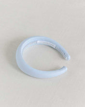Load image into Gallery viewer, THE LIGHT BLUE LINEN HEADBAND
