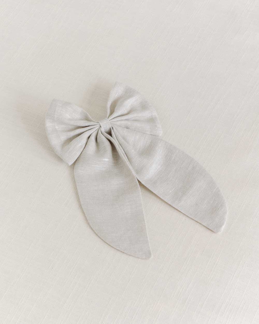 THE NATURAL LINEN BOW