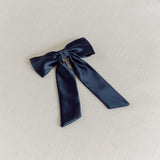 THE NAVY SATIN CLASSIC BOW