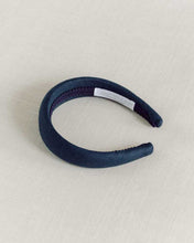 Load image into Gallery viewer, THE NAVY BLUE LINEN SLIM HEADBAND
