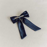 THE NAVY SATIN CLASSIC BOW