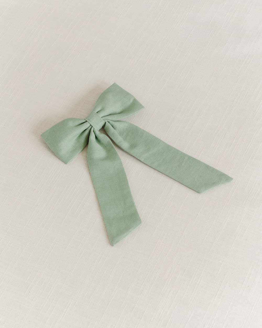 THE SAGE GREEN LINEN CLASSIC BOW