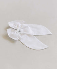 Load image into Gallery viewer, THE WHITE LINEN BOW
