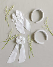 Load image into Gallery viewer, THE WHITE LINEN PADDED HEADBAND
