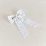 THE WHITE LINEN CLASSIC BOW