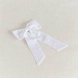 THE WHITE LINEN CLASSIC BOW