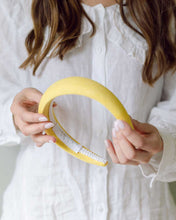 Load image into Gallery viewer, THE YELLOW LINEN SLIM HEADBAND
