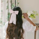 THE LIGHT PINK CLASSIC BOW